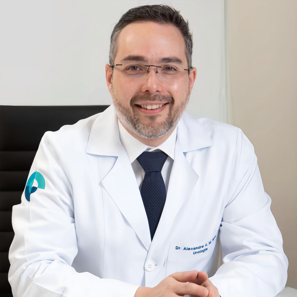 Dr. Alexandre Sato